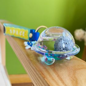 Acrylic Spaceman Astronaut Spaceship Oil Keychain (Option: Planet UFO)